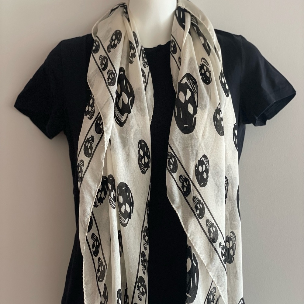 Alexander McQueen Off-White & Black Silk Skull Scarf